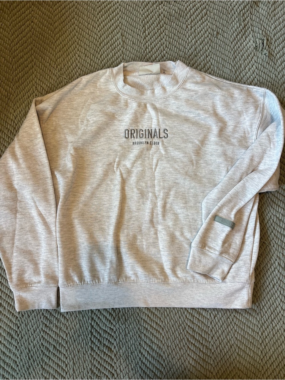 Brooklyn Cloth Light Gray Crewneck Sweatshirt - Originals Logo size medium